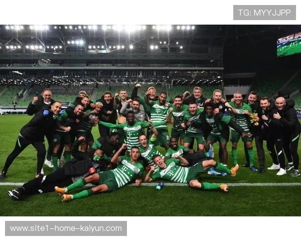 费伦茨瓦罗斯逆转晋级展现主场韧性,约瑟夫精准传中成关键 费伦茨瓦罗斯逆转晋级展现主场韧性,约瑟夫精准传中成关键